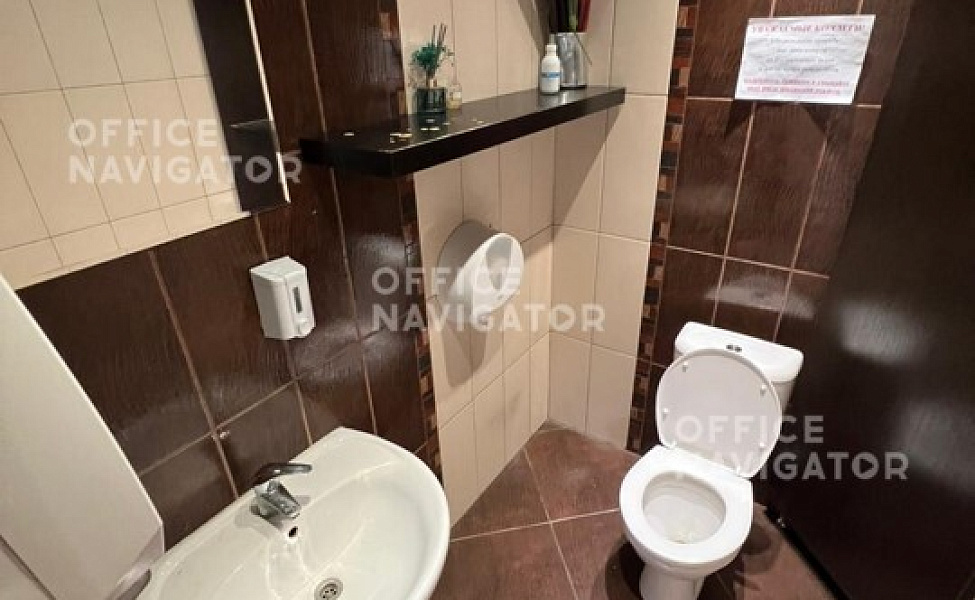 Субаренда офиса 527 м², 1-2 этаж, в бизнес-центре 
