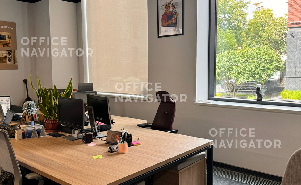 Аренда офиса 1050 м², 1 этаж, в бизнес-центре Большевик Фаза II (стр. 10)
