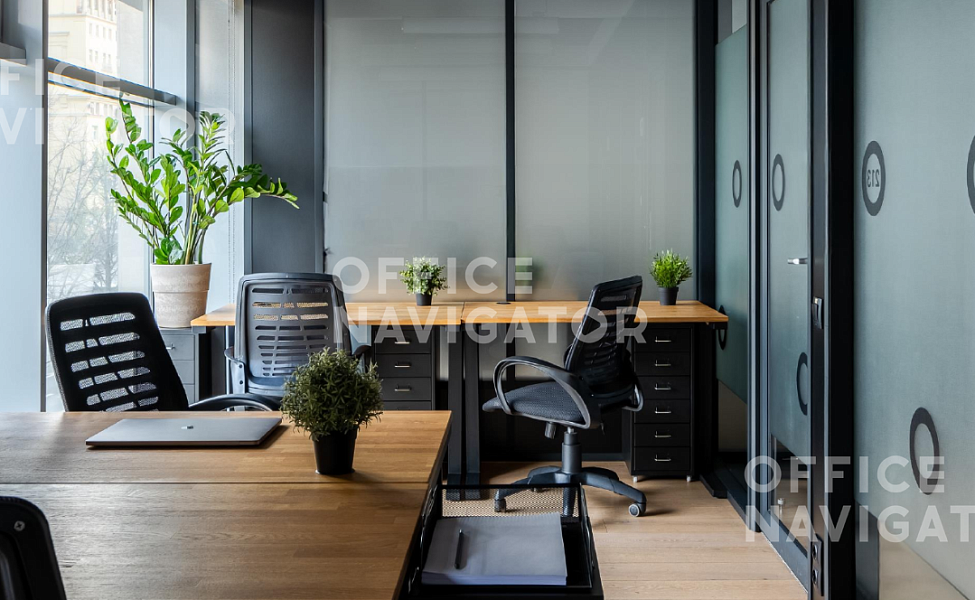 Субаренда офиса 1972 м², 1-7 этаж, в бизнес-центре 
