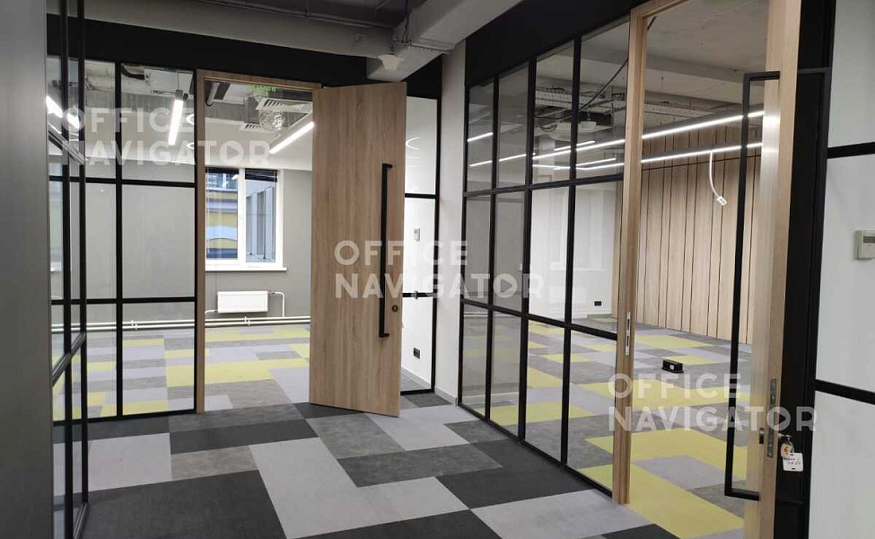 Аренда офиса 1178 м², 2 этаж, в бизнес-центре  Новь
