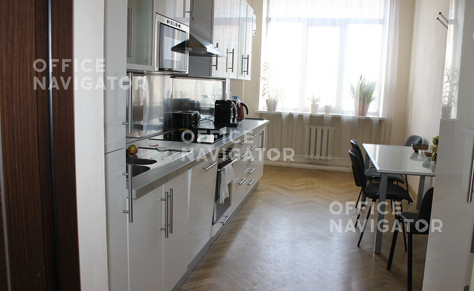Аренда офиса 441.3 м², 2 этаж, в бизнес-центре Мельников Плаза
