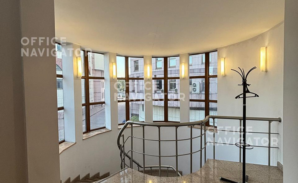 Аренда офиса 266.8 м², 1-2 этаж, в бизнес-центре Riverside Towers X
