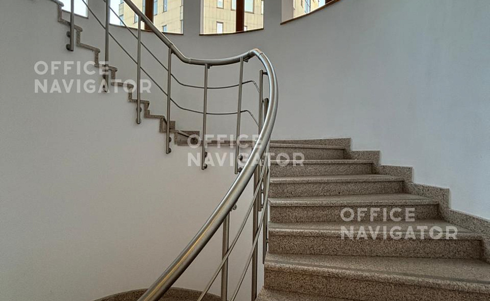 Аренда офиса 266.8 м², 1-2 этаж, в бизнес-центре Riverside Towers X

