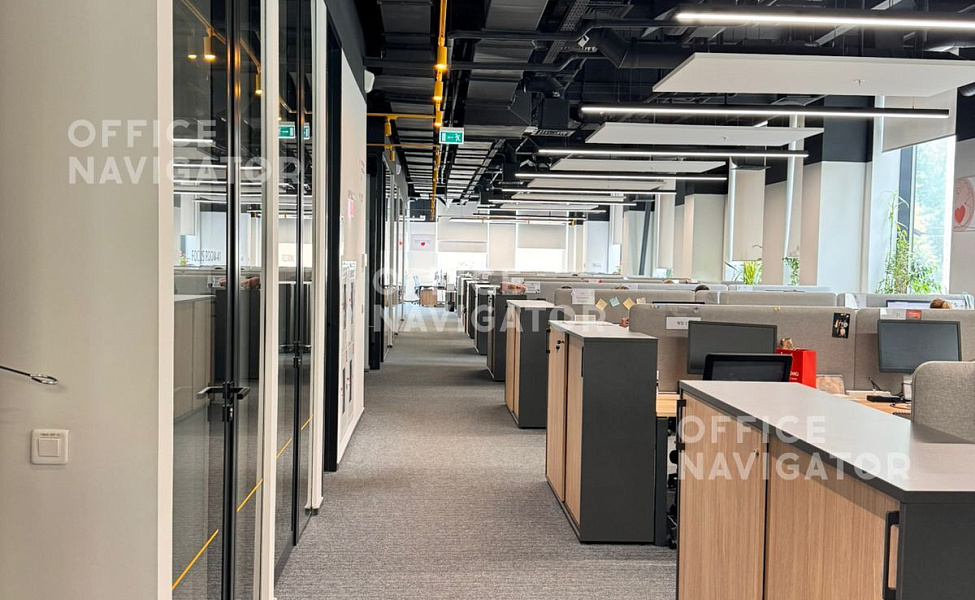 Аренда офиса 1050 м², 1 этаж, в бизнес-центре Большевик Фаза II (стр. 10)
