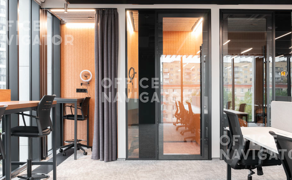 Аренда офиса 1533 м², 3 этаж, в бизнес-центре 
