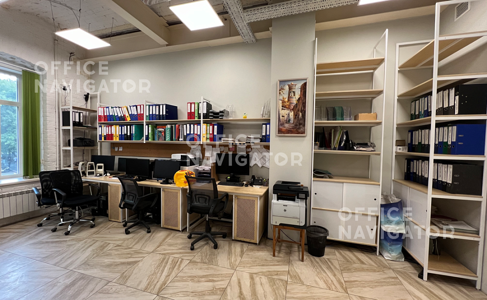 Продажа офиса 225 м², 2 этаж, в бизнес-центре Летниковская ул., 4, стр. 5
