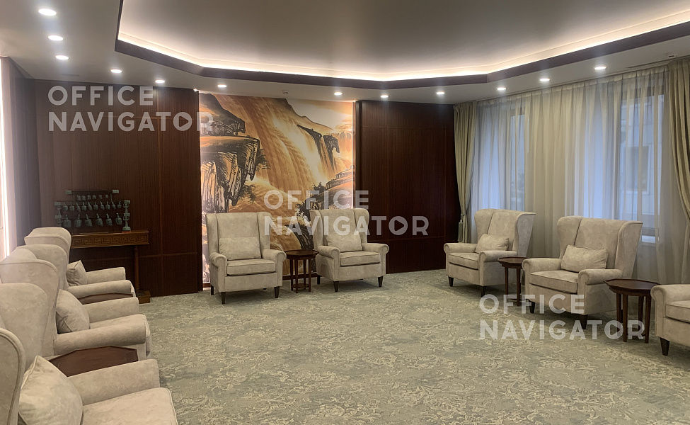 Аренда офиса 422.9 м², 1 этаж, в бизнес-центре Гринвуд
