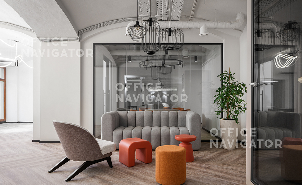 Субаренда офиса 216 м², 2 этаж, в бизнес-центре 
