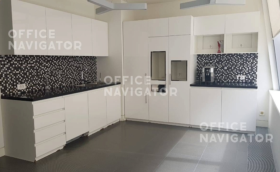 Аренда офиса 1022 м², 3 этаж, в бизнес-центре 
