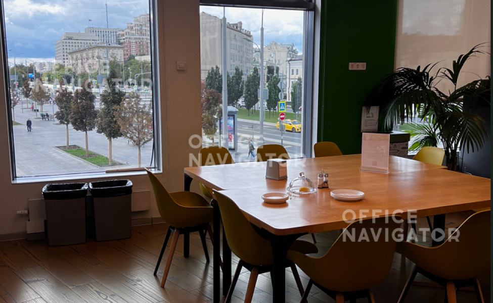 Аренда офиса 746 м², 2 этаж, в бизнес-центре Wall Street
