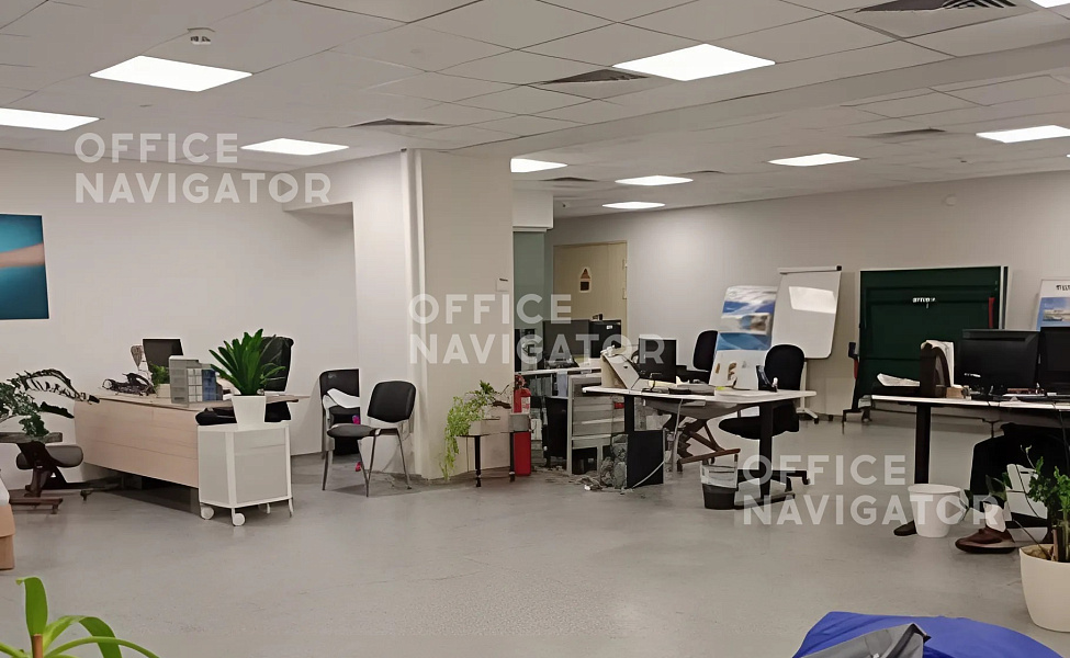 Аренда офиса 822 м², 1 этаж, в бизнес-центре Графский пер., 12А, стр. 1
