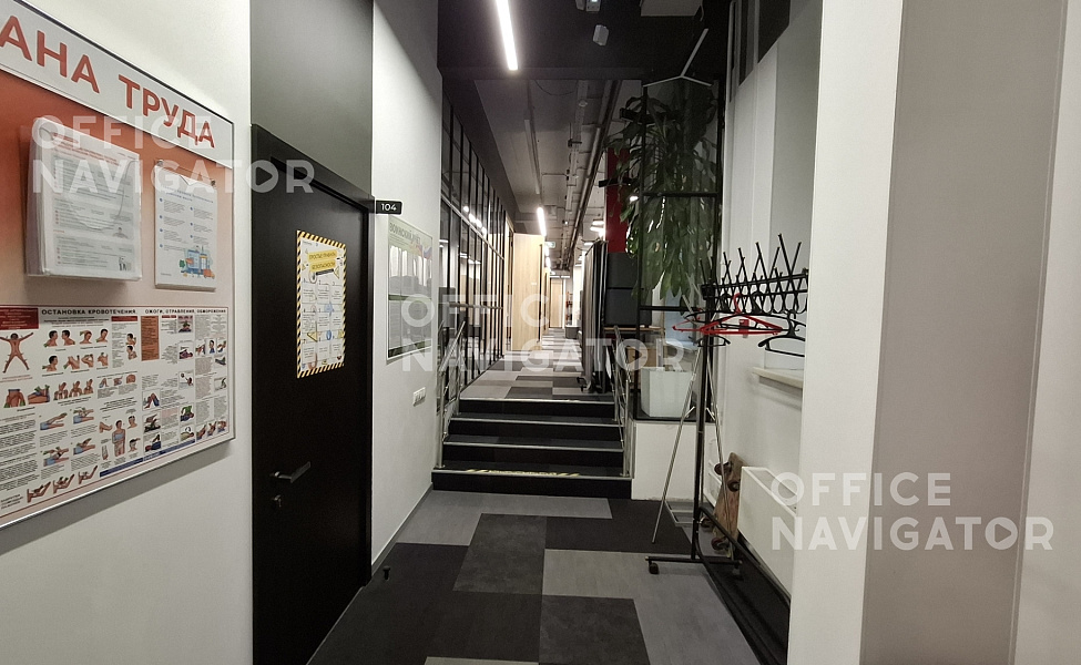 Аренда офиса 1551 м², 1-3 этаж, в бизнес-центре  Новь
