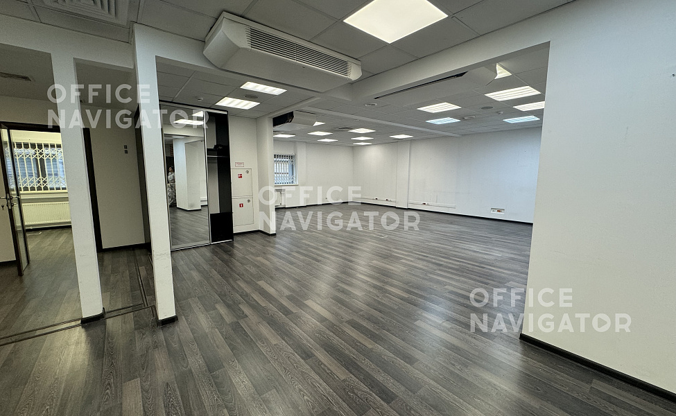 Субаренда офиса 527 м², 1-2 этаж, в бизнес-центре 
