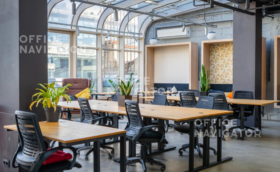 Субаренда офиса 1972 м², 1-7 этаж, в бизнес-центре 
