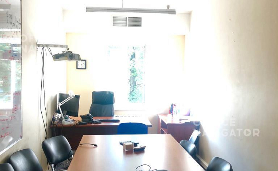 Аренда офиса 270 м², 3 этаж, в бизнес-центре Боевская 1-я ул., 5
