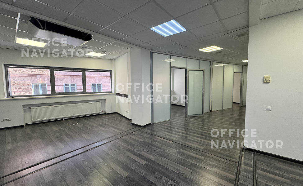 Субаренда офиса 527 м², 1-2 этаж, в бизнес-центре 
