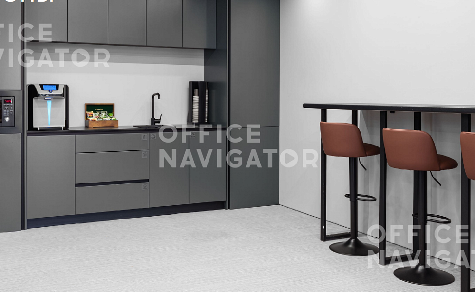 Продажа офиса 2100 м², 1-5 этаж, в бизнес-центре 
