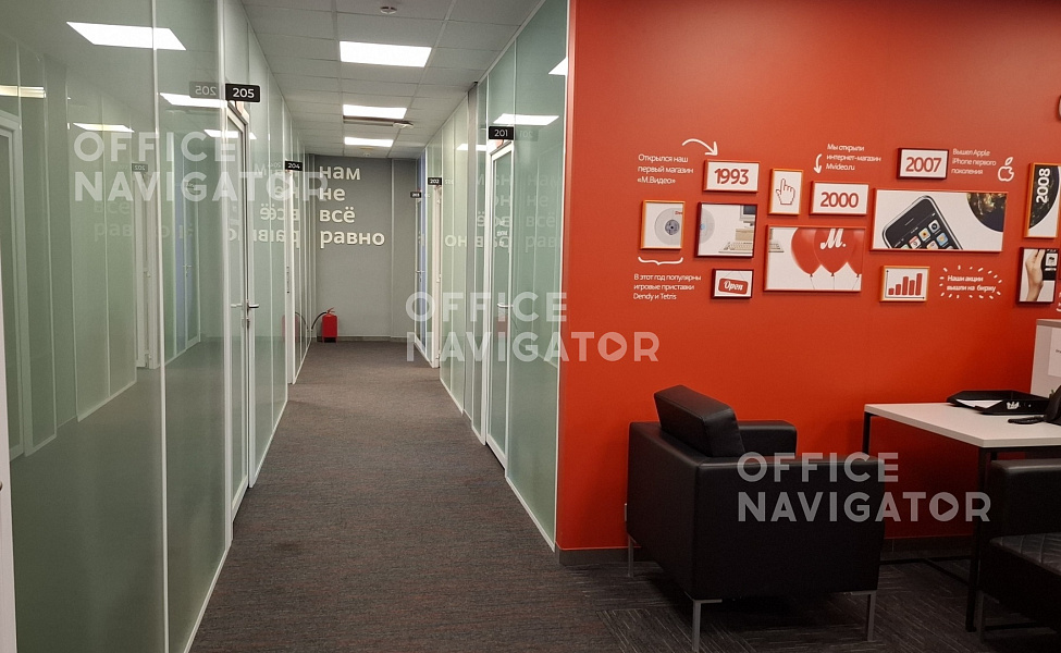 Аренда офиса 363 м², 2 этаж, в бизнес-центре  Новь
