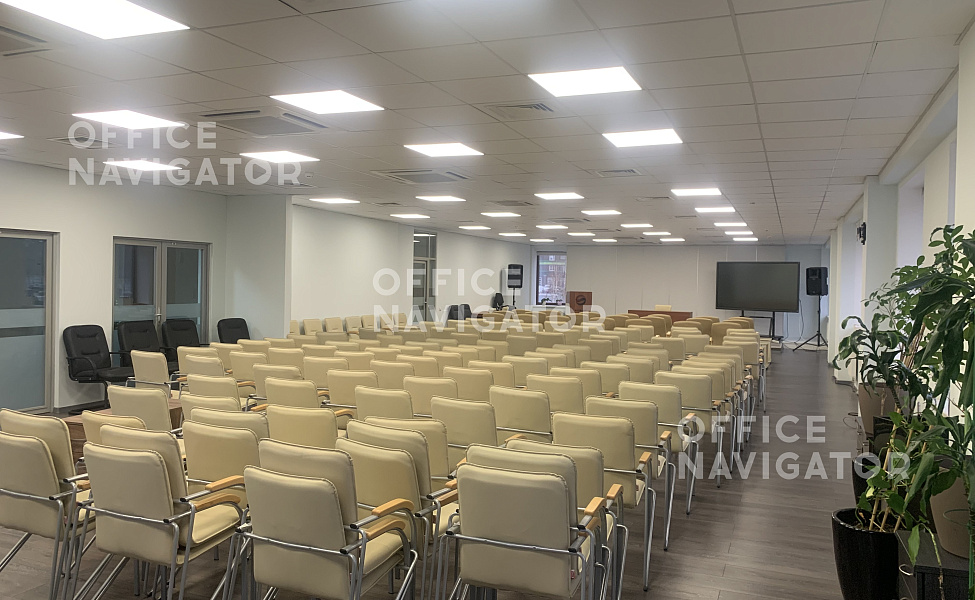 Аренда офиса 524.3 м², 2 этаж, в бизнес-центре Гринвуд
