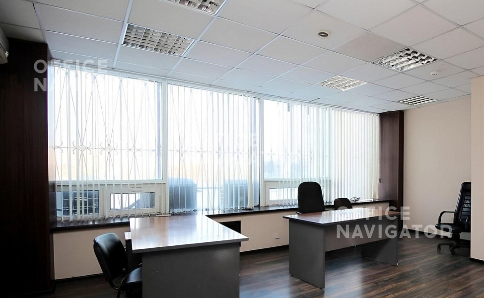 <name>Аренда офиса 175.5 м², 3 этаж, в бизнес-центре Лето</name>
