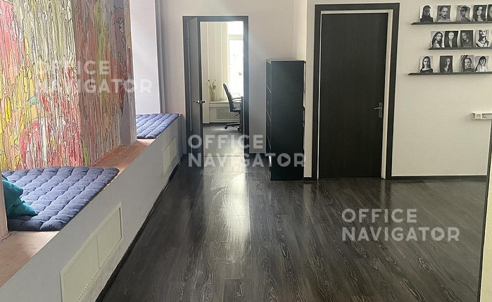 Аренда офиса 1566 м², 1-5 этаж, в бизнес-центре 
