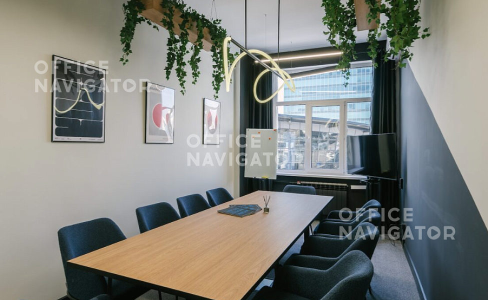 Аренда офиса 2500 м², 4 этаж, в бизнес-центре 
