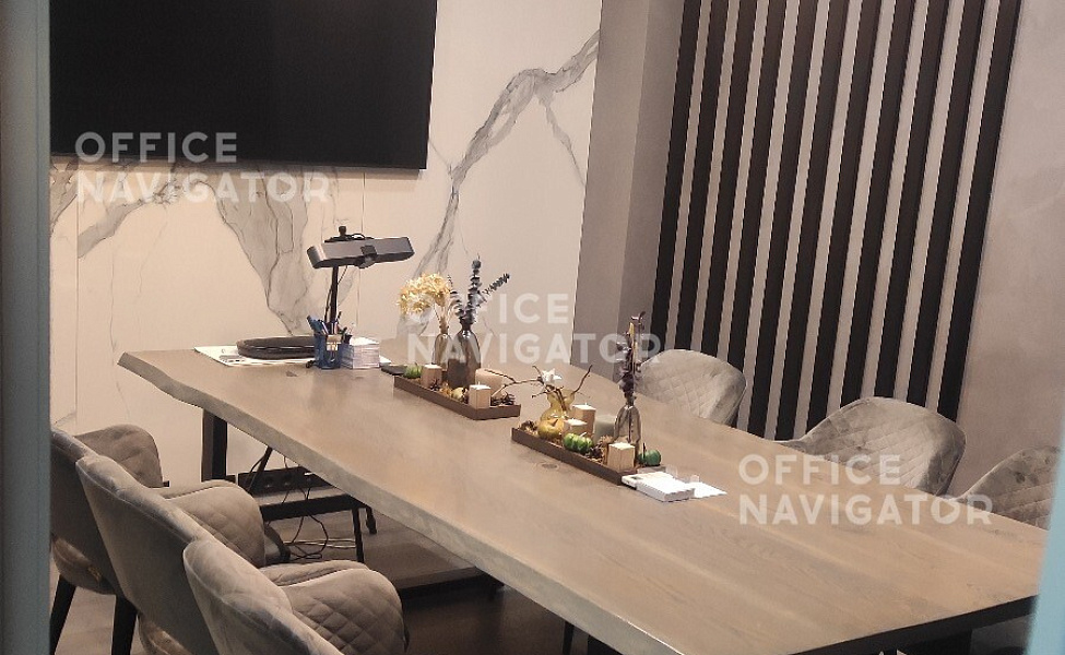 Аренда офиса 536 м², 3 этаж, в бизнес-центре Кутузов Холл
