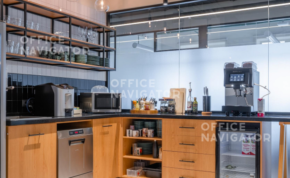 Субаренда офиса 810 м², 3 этаж, в бизнес-центре Сады Пекина
