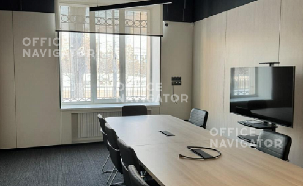 Продажа офиса 10009 м², 1-5 этаж, в бизнес-центре Суворовская пл., 1/52, корп. 1
