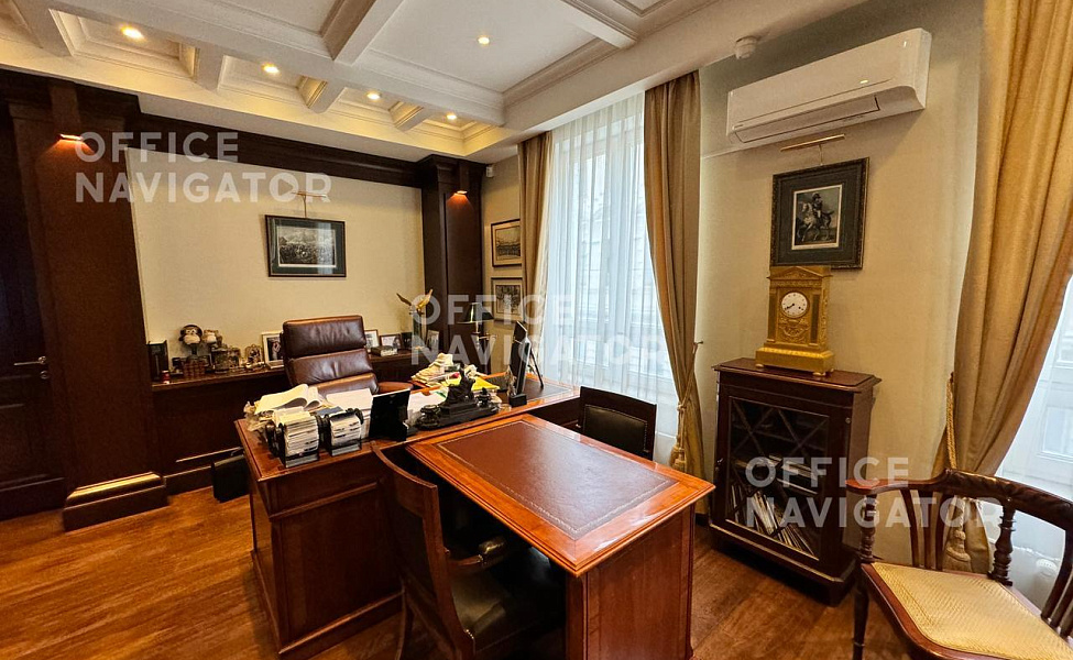 Продажа офиса 1001 м², 1-2 этаж, в бизнес-центре Казенный Б. пер., 2
