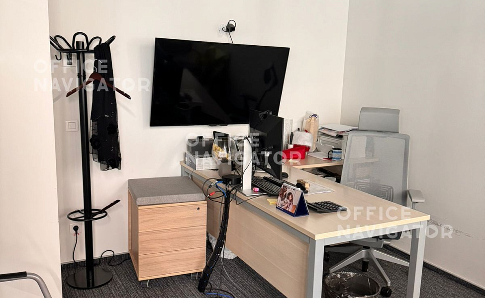 Аренда офиса 1050 м², 1 этаж, в бизнес-центре Большевик Фаза II (стр. 10)
