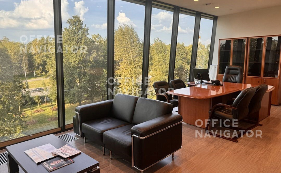 Аренда офиса 1285 м², 4 этаж, в бизнес-центре Лотос Здание А
