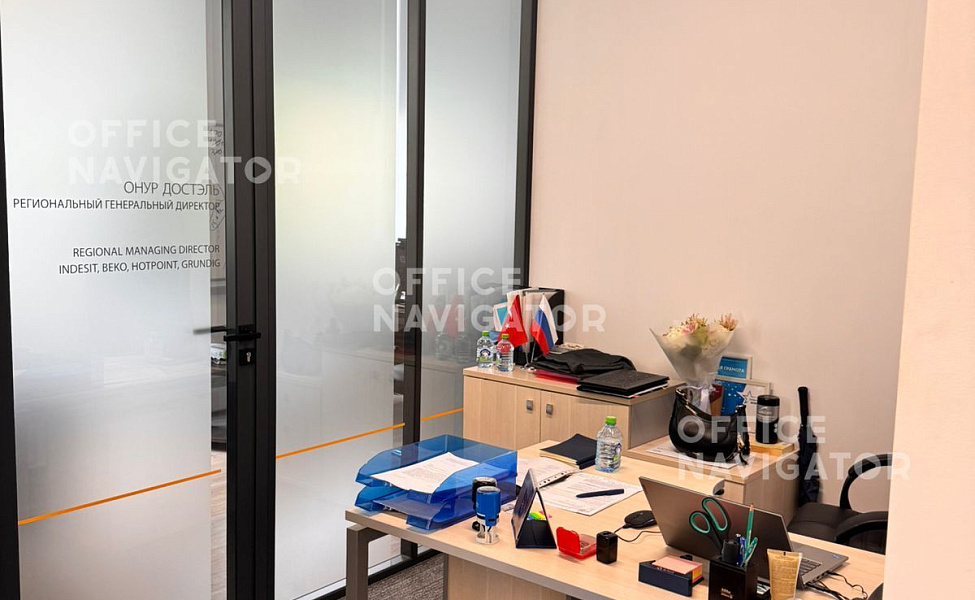 Аренда офиса 1050 м², 1 этаж, в бизнес-центре Большевик Фаза II (стр. 10)
