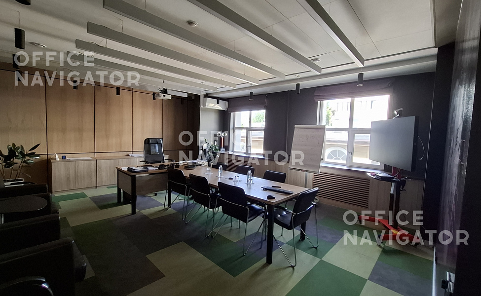 Аренда офиса 1551 м², 1-3 этаж, в бизнес-центре  Новь
