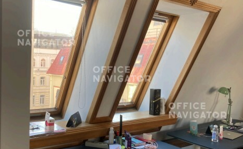 Аренда офиса 260 м², 4 этаж, в бизнес-центре Трубная ул., 25, стр. 3
