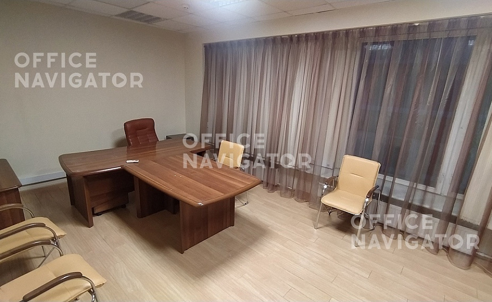 Аренда офиса 464 м², 4 этаж, в бизнес-центре Калужский
