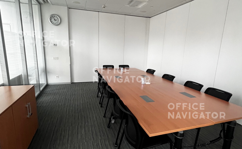 Аренда офиса 746 м², 2 этаж, в бизнес-центре Wall Street
