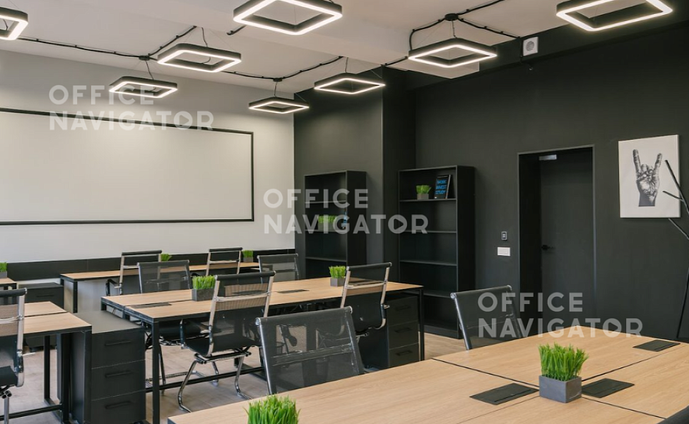 Аренда офиса 2500 м², 4 этаж, в бизнес-центре 
