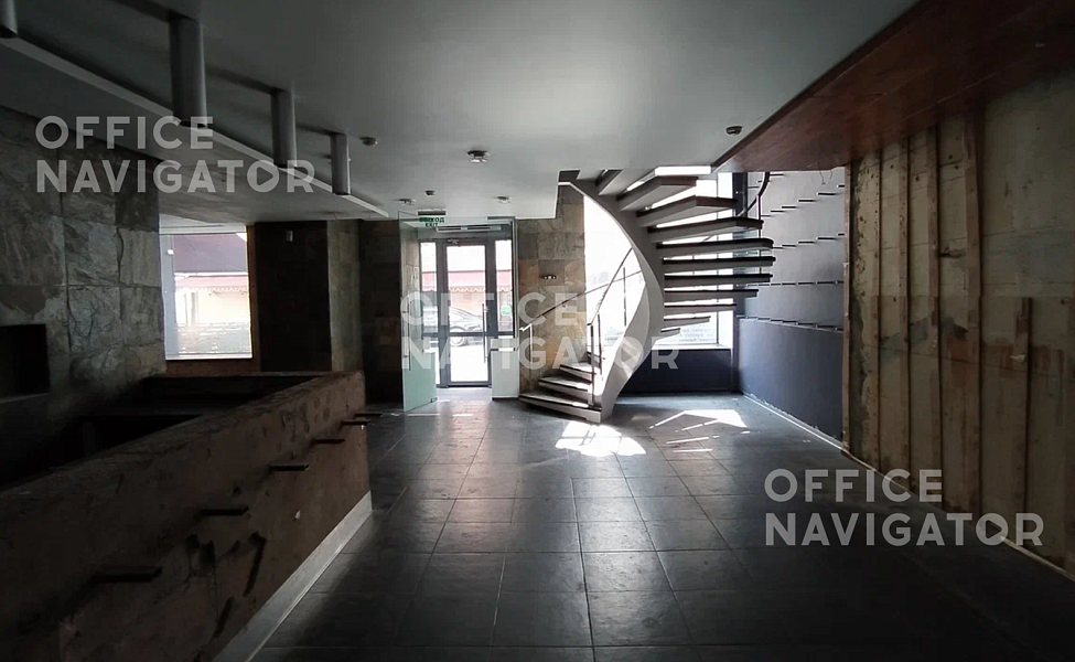 Аренда офиса 240 м², 1 этаж, в бизнес-центре Петровка ул., 20/1
