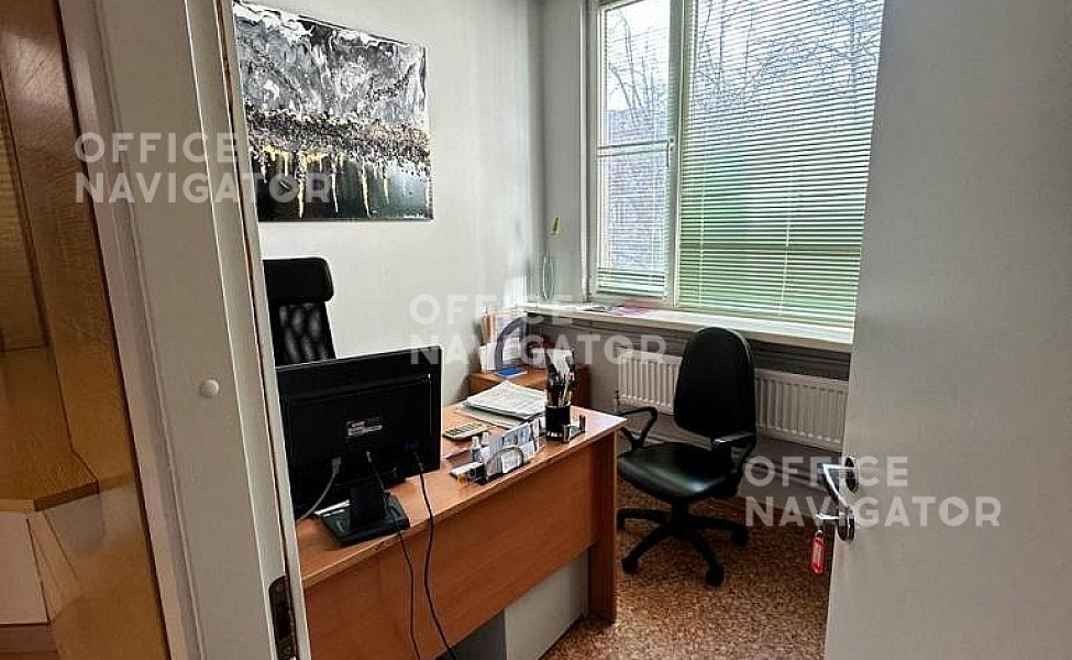 Аренда офиса 305.1 м², 4 этаж, в бизнес-центре Калужский

