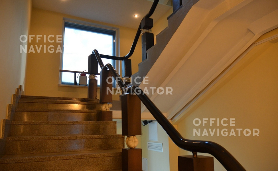 Продажа офиса 869.2 м², 1-3 этаж, в бизнес-центре Лужнецкая наб., 10Б
