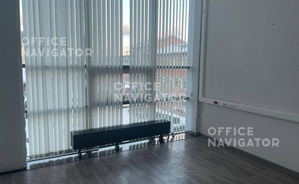 <name>Аренда офиса 197.5 м², 3 этаж, в бизнес-центре Стендаль</name>
