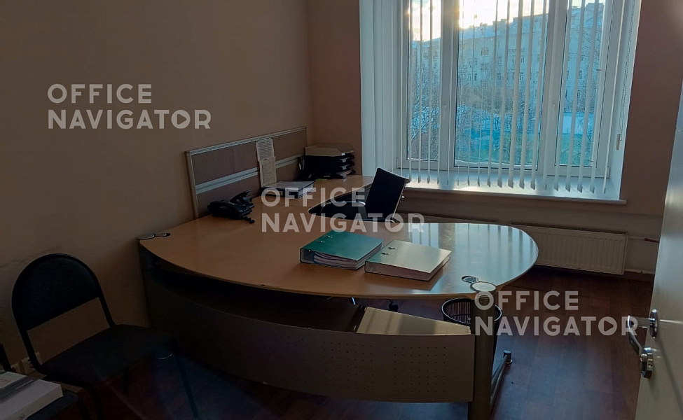 Аренда офиса 367.5 м², 4 этаж, в бизнес-центре Подсосенский пер., 20, стр. 1
