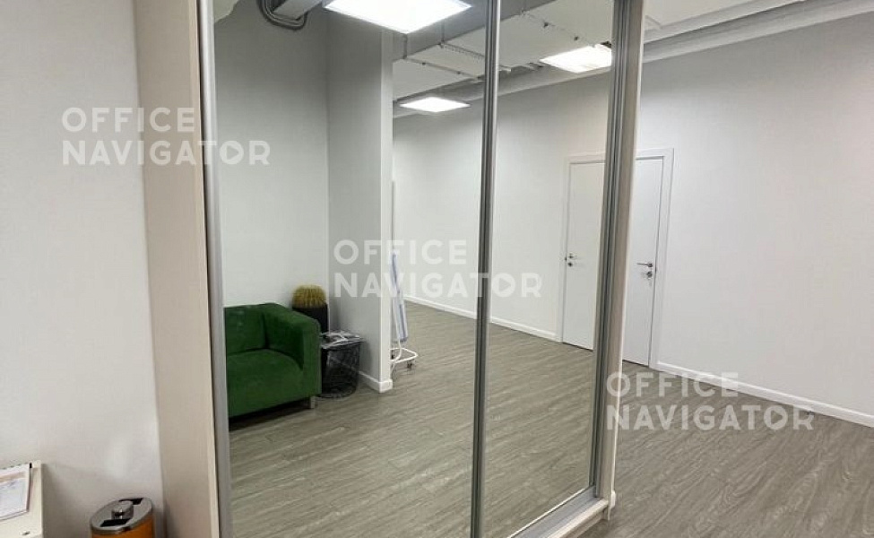 Аренда офиса 490 м², 2 этаж, в бизнес-центре Верейская Плаза III
