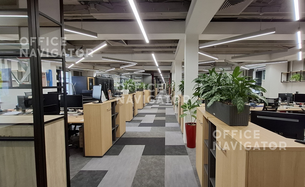 Аренда офиса 1551 м², 1-3 этаж, в бизнес-центре  Новь
