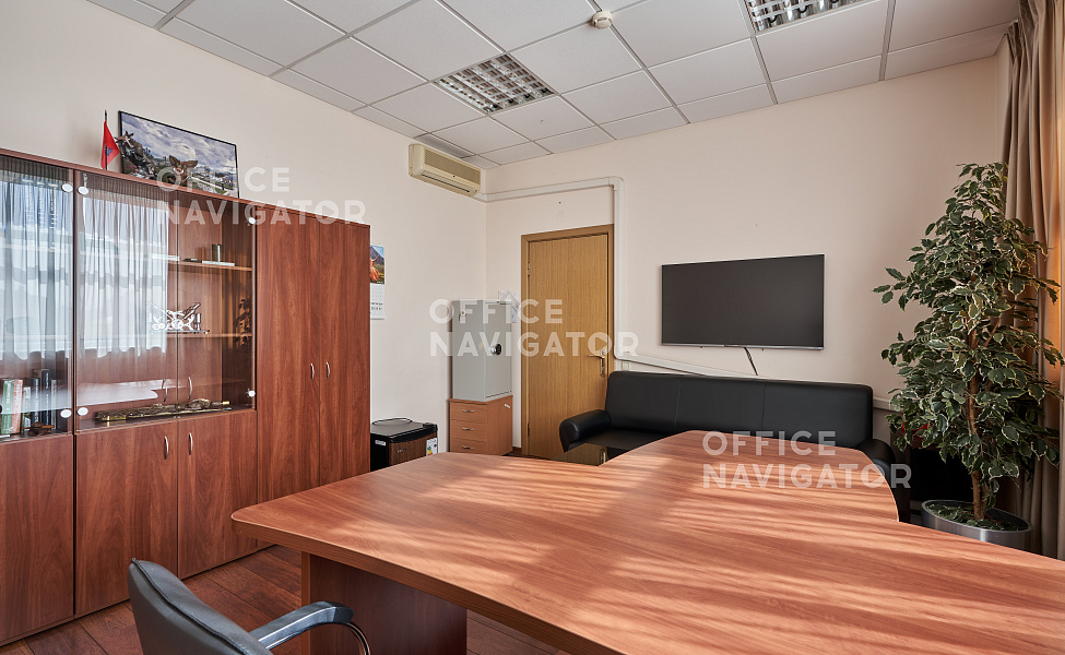 <name>Аренда офиса 1305 м², 5 этаж, в бизнес-центре Цветной б-р, 30, стр. 1</name>
