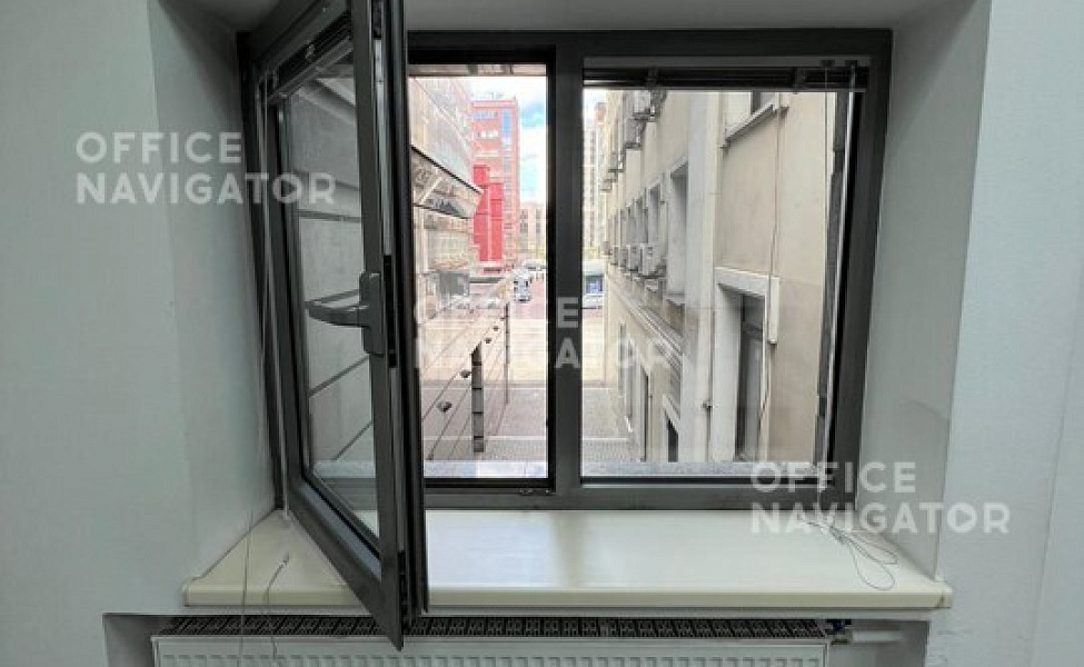 Субаренда офиса 527 м², 1-2 этаж, в бизнес-центре 
