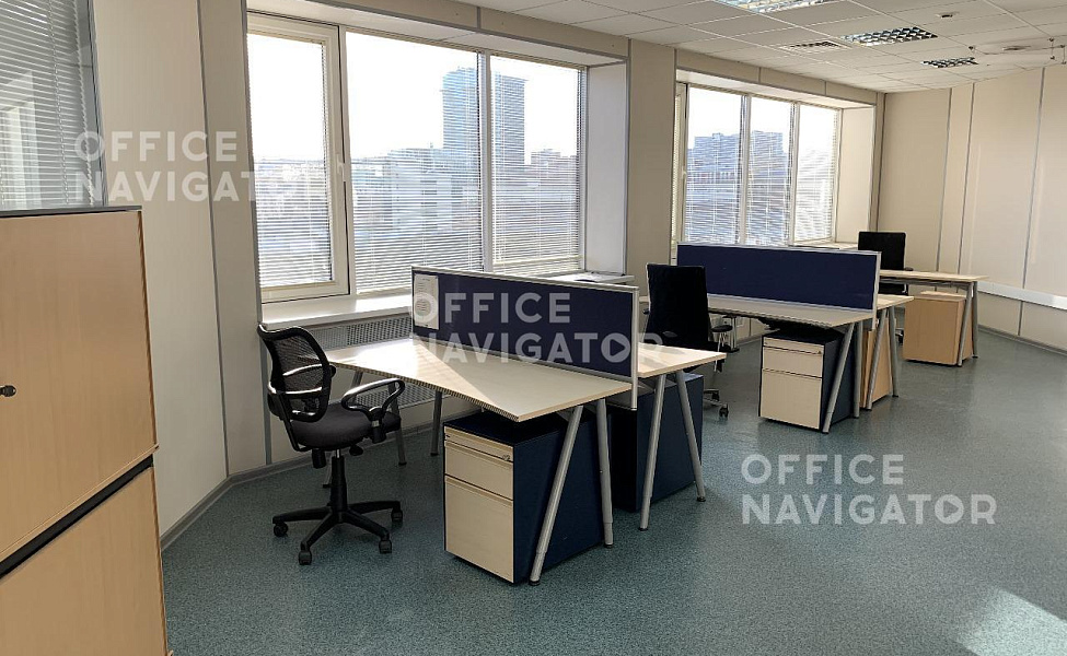 Аренда офиса 726 м², 4 этаж, в бизнес-центре Летниковская ул., 5
