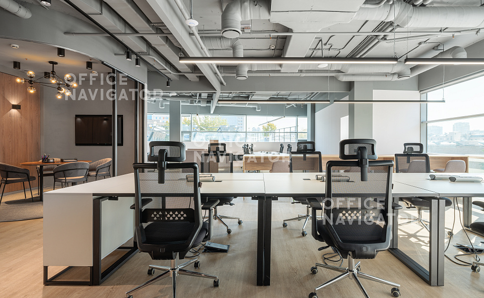 Субаренда офиса 210 м², 4 этаж, в бизнес-центре 
