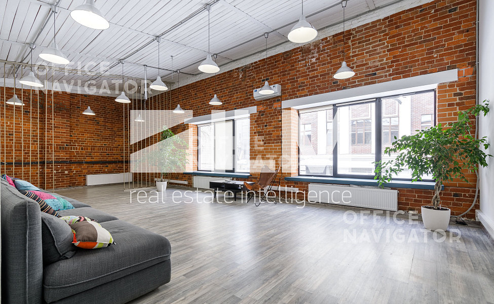 Аренда офиса 295.4 м², 2 этаж, в бизнес-центре The Street
